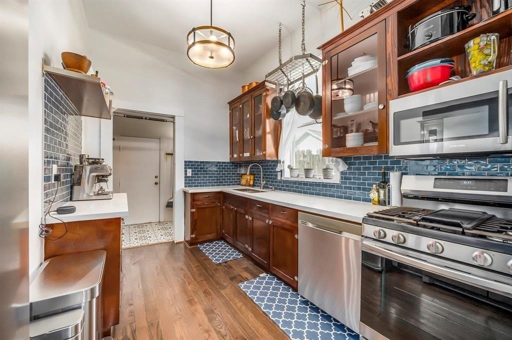 1317 Summer Street - Photo 6