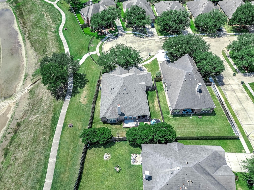 2313 Lilac Breeze Lane - Photo 36