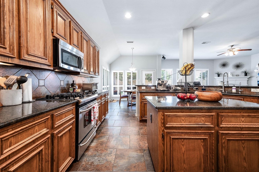 2313 Lilac Breeze Lane - Photo 15