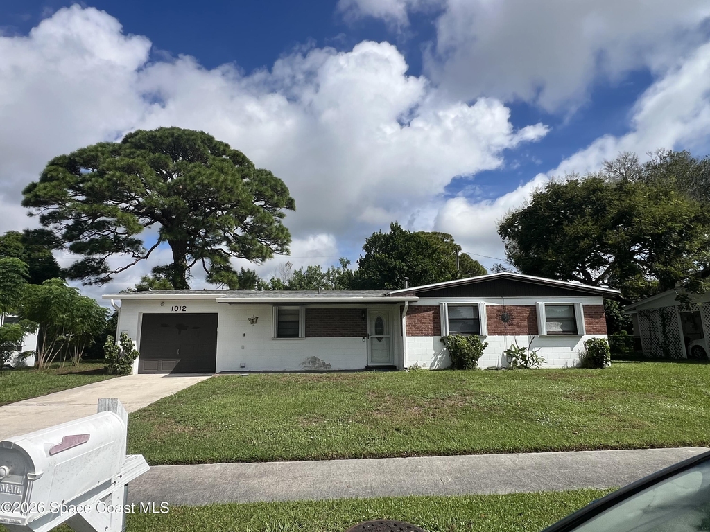 1012 Coronado Drive - Photo 2