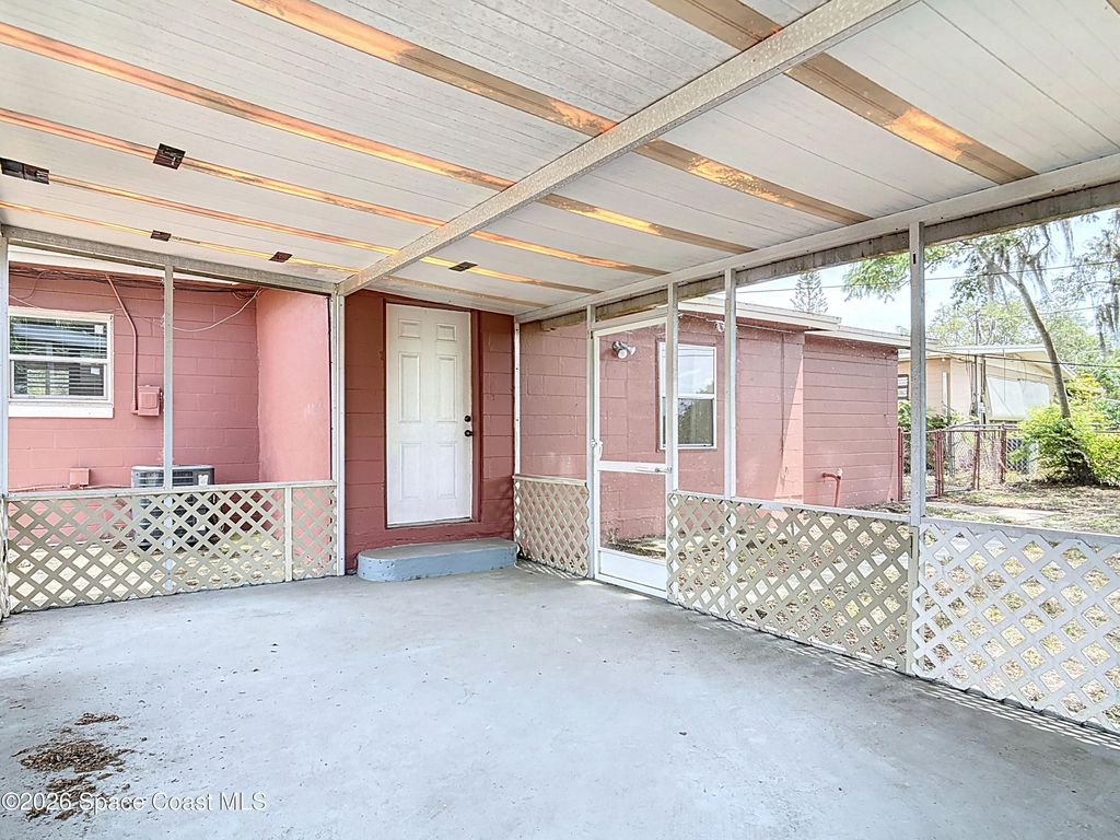 1590 Hilldale Road - Photo 23