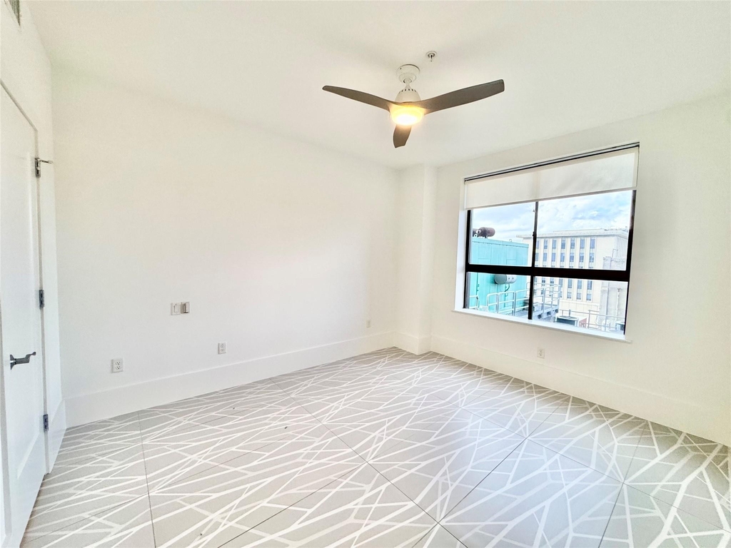 2201 Market Street - Photo 6