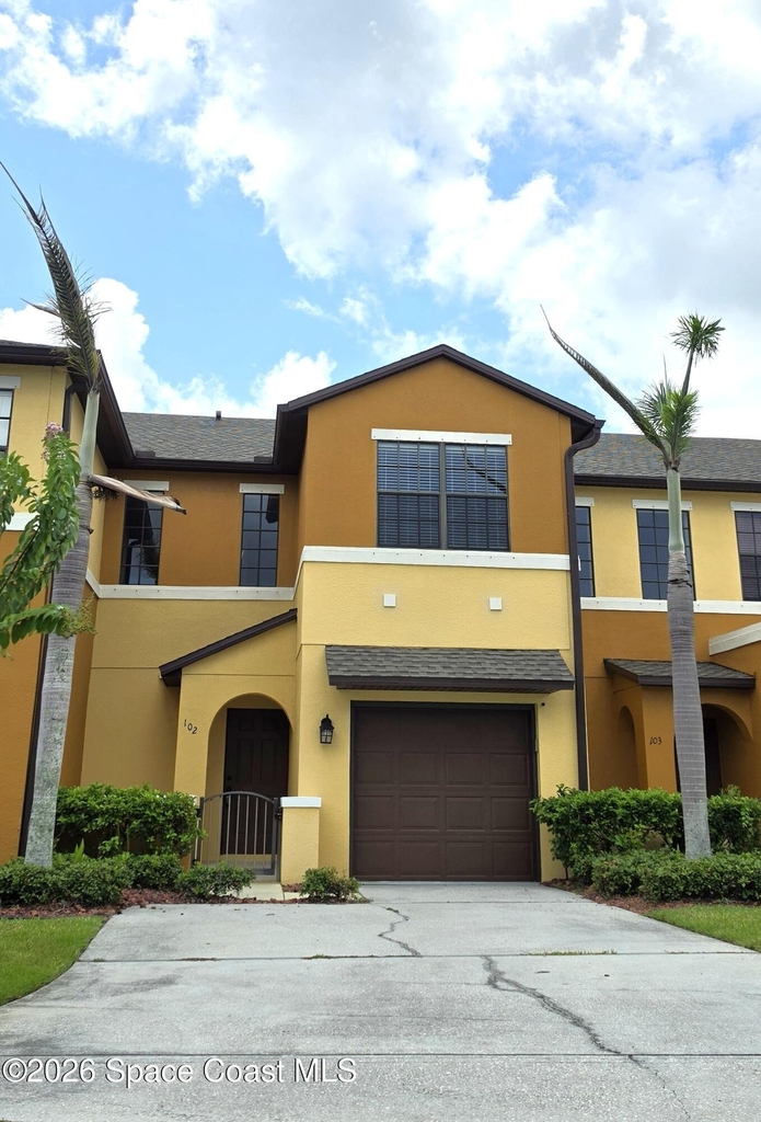 1390 Lara Circle - Photo 0