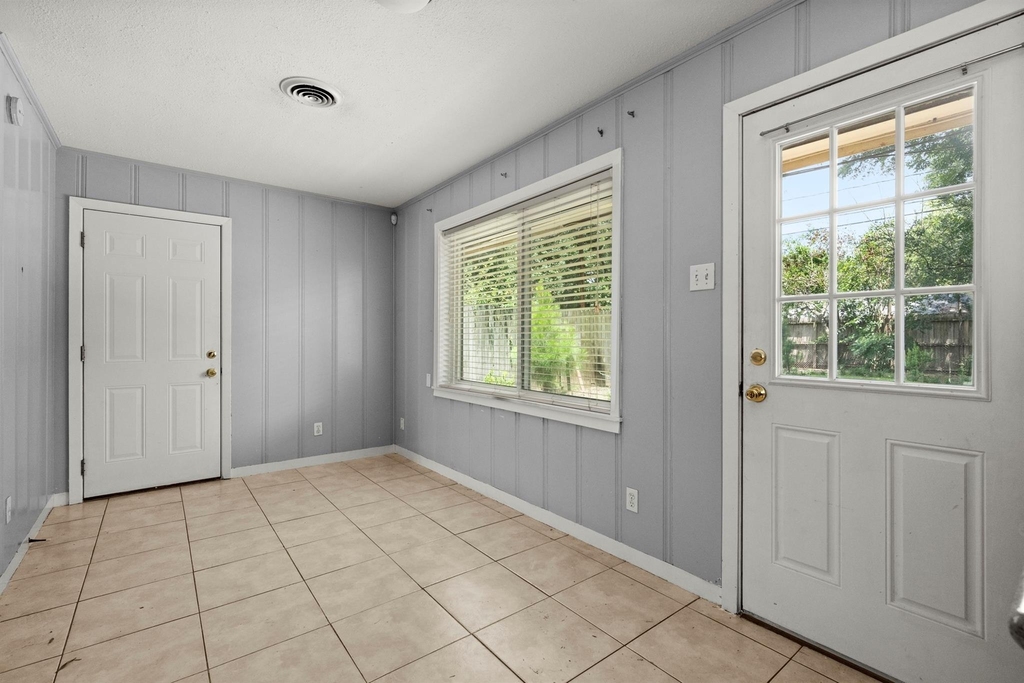 5106 W 43rd - Photo 8