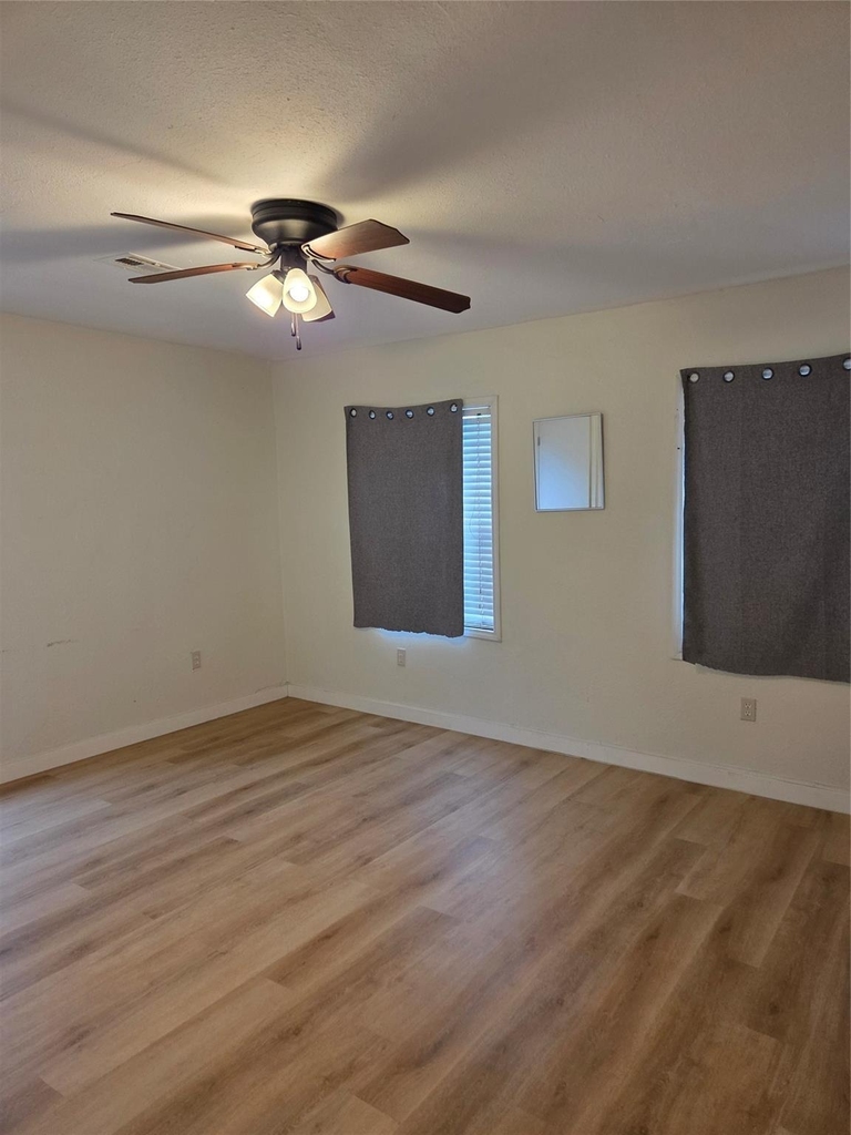 603 Maple Avenue - Photo 3
