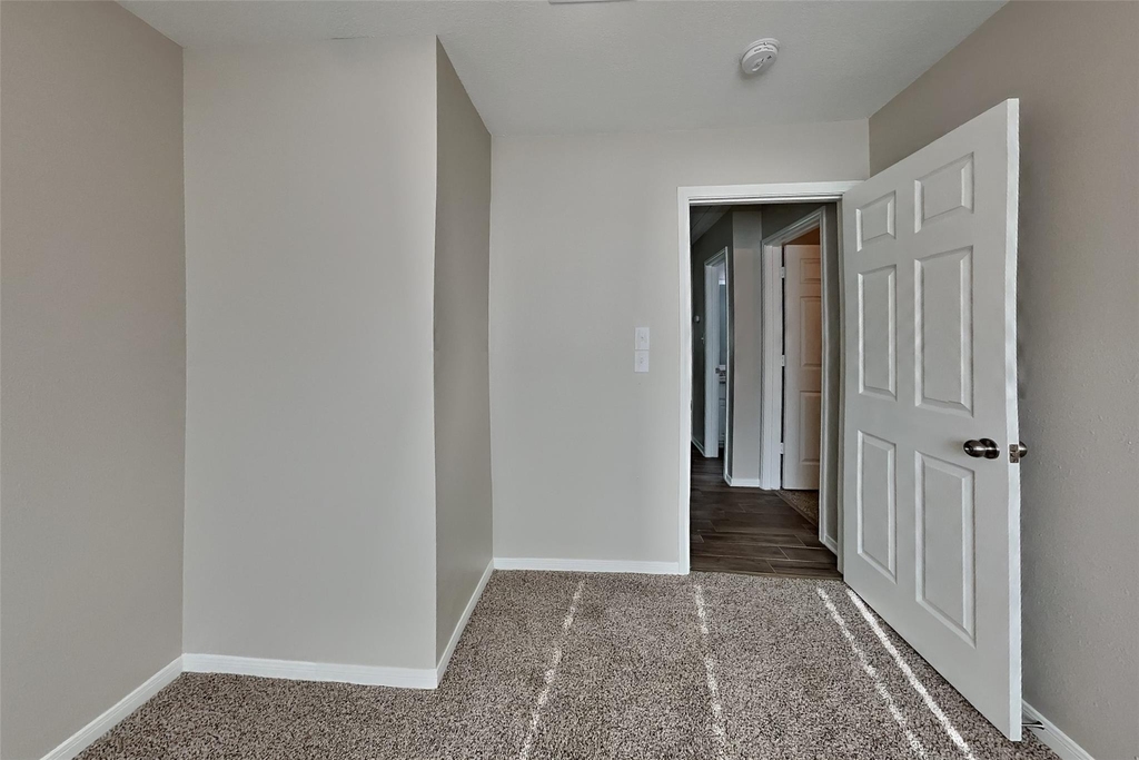 24810 Butterwick Drive - Photo 14