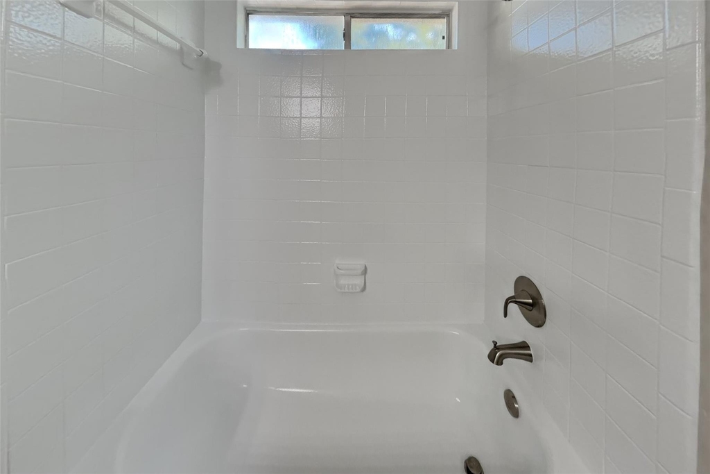 24810 Butterwick Drive - Photo 16
