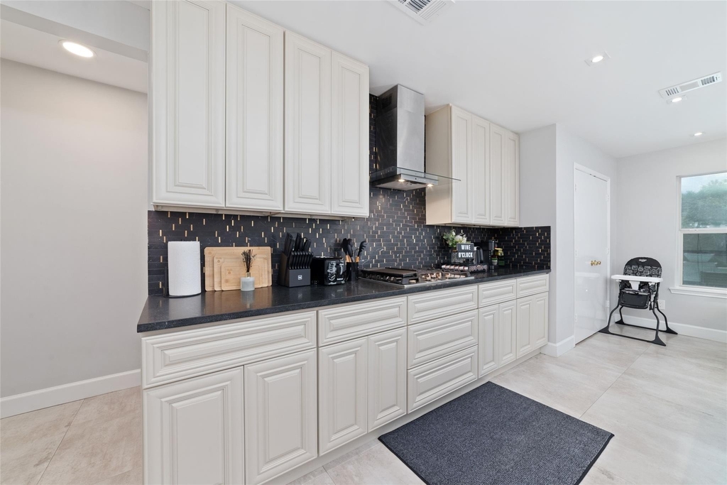 21115 Birchbank Ln - Photo 7