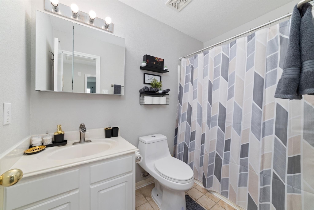 21115 Birchbank Ln - Photo 11