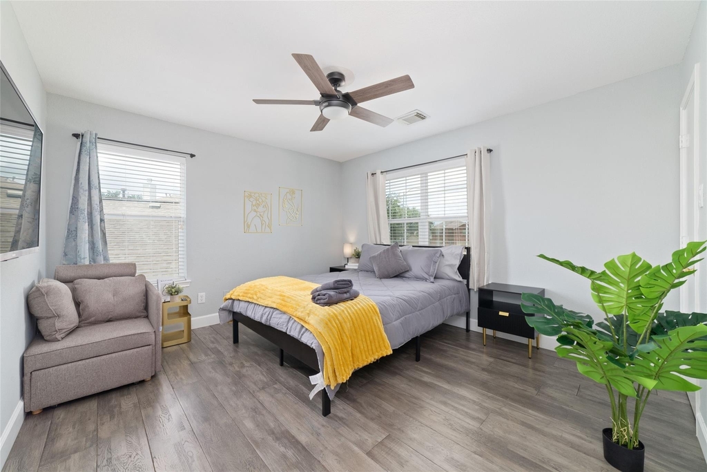 21115 Birchbank Ln - Photo 15