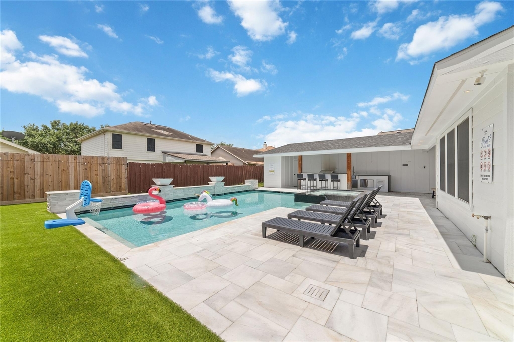 21115 Birchbank Ln - Photo 37