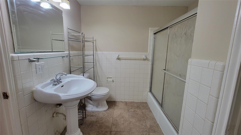 4415 Mckinney Street - Photo 12