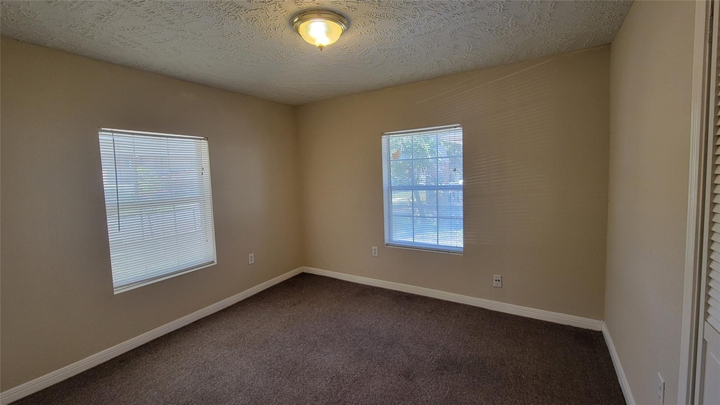 4415 Mckinney Street - Photo 16