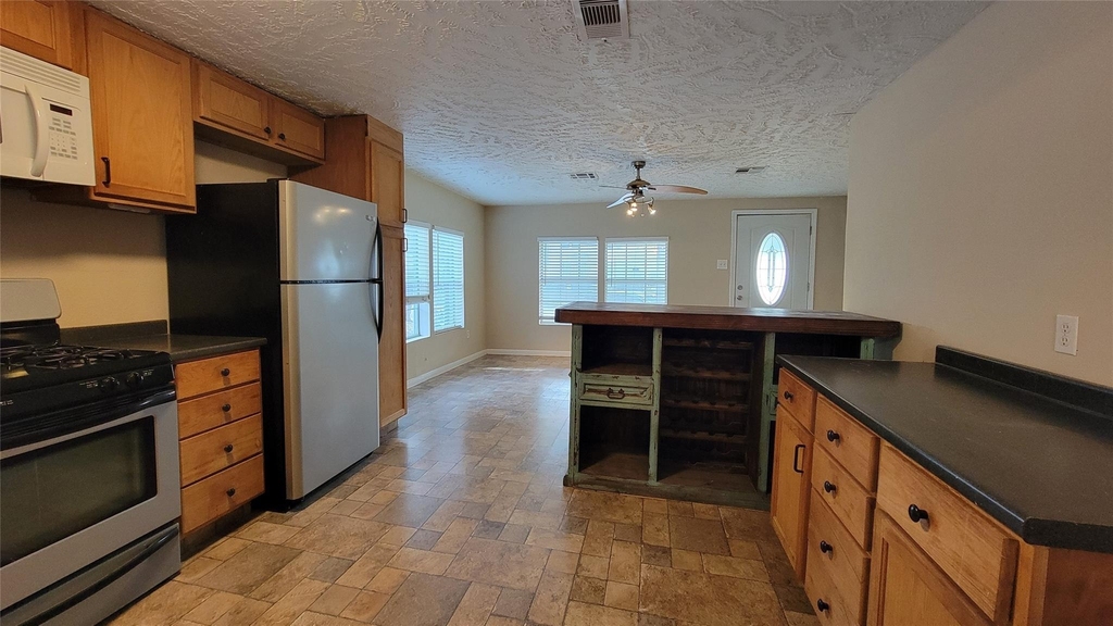 4415 Mckinney Street - Photo 7