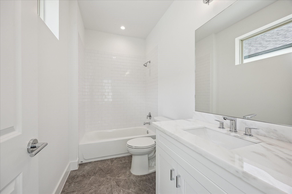 1607 Roy Street - Photo 39