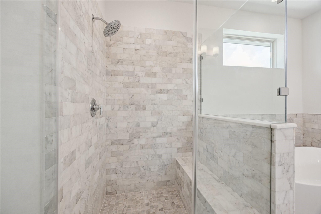 1607 Roy Street - Photo 25