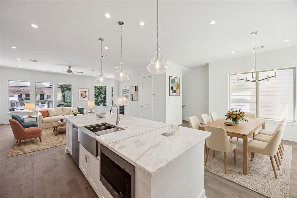 1607 Roy Street - Photo 14