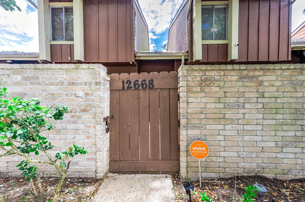 12668 Newbrook Drive - Photo 2