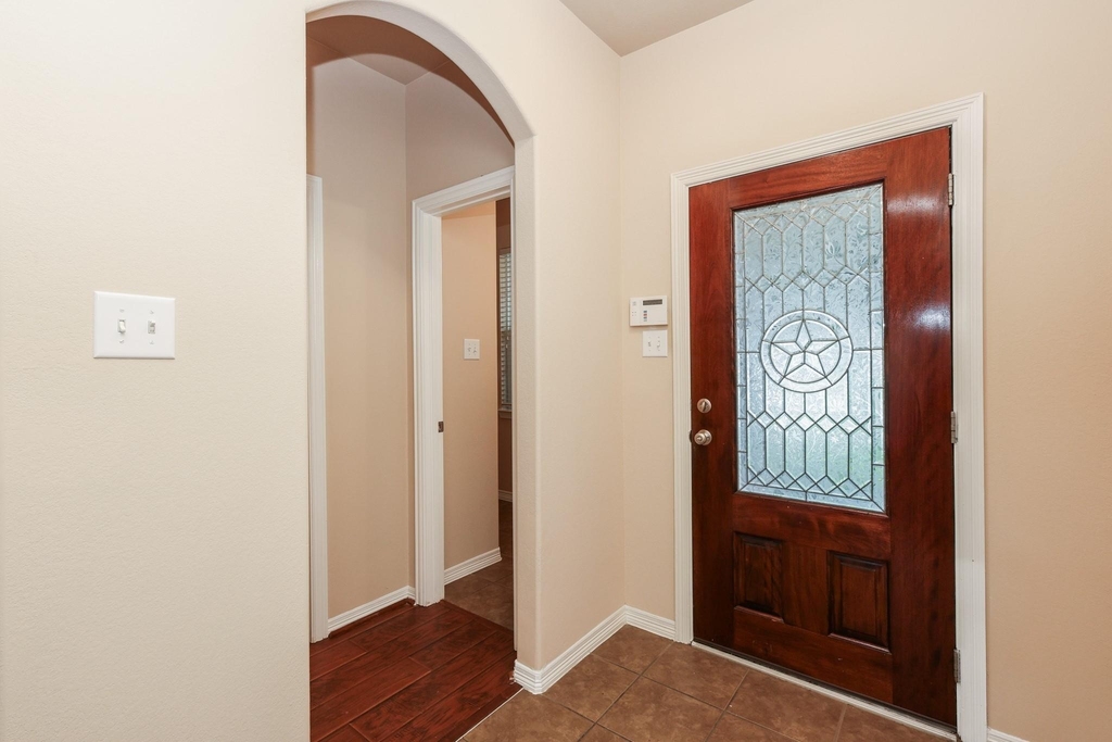 6135 Carver Pines Drive - Photo 3