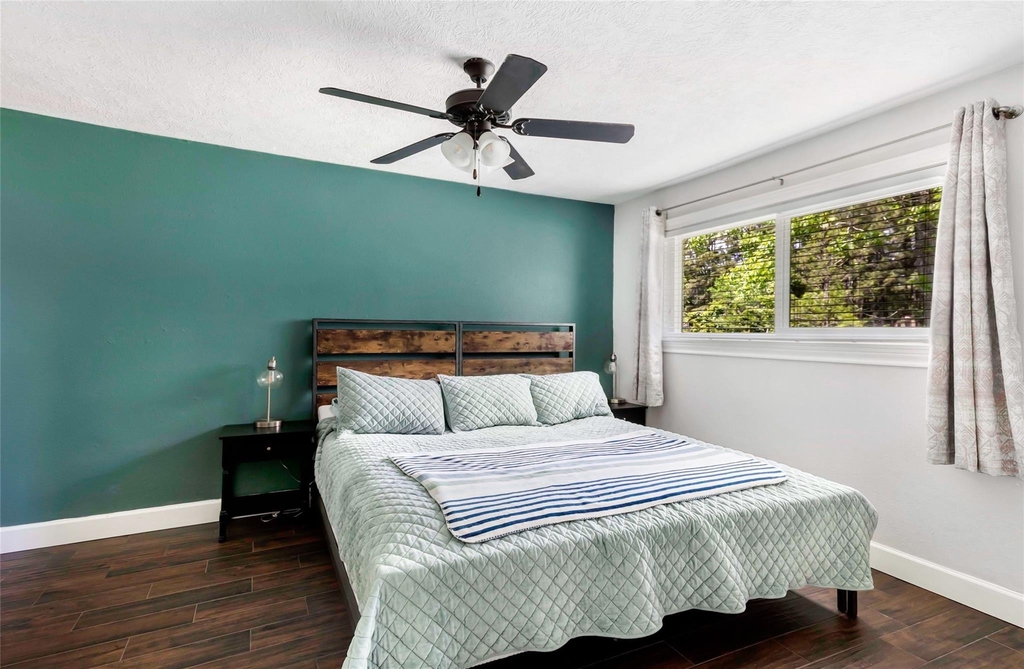 2543 Fountain View Street - Photo 19