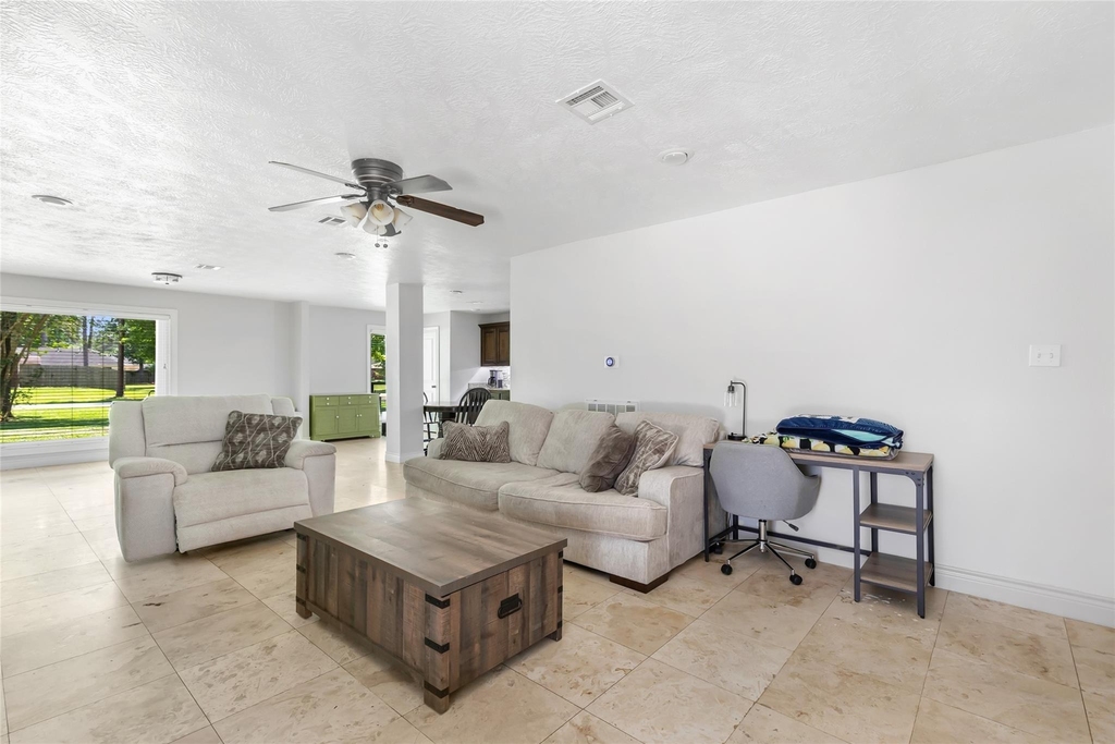 2543 Fountain View Street - Photo 12