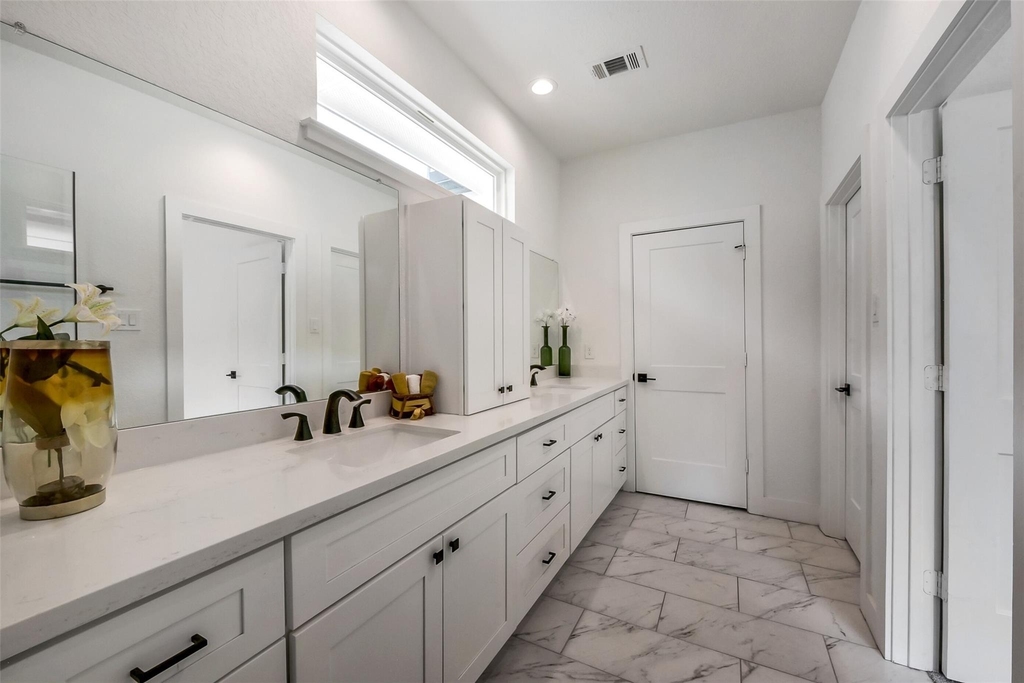 1228 Mcneil Street - Photo 1