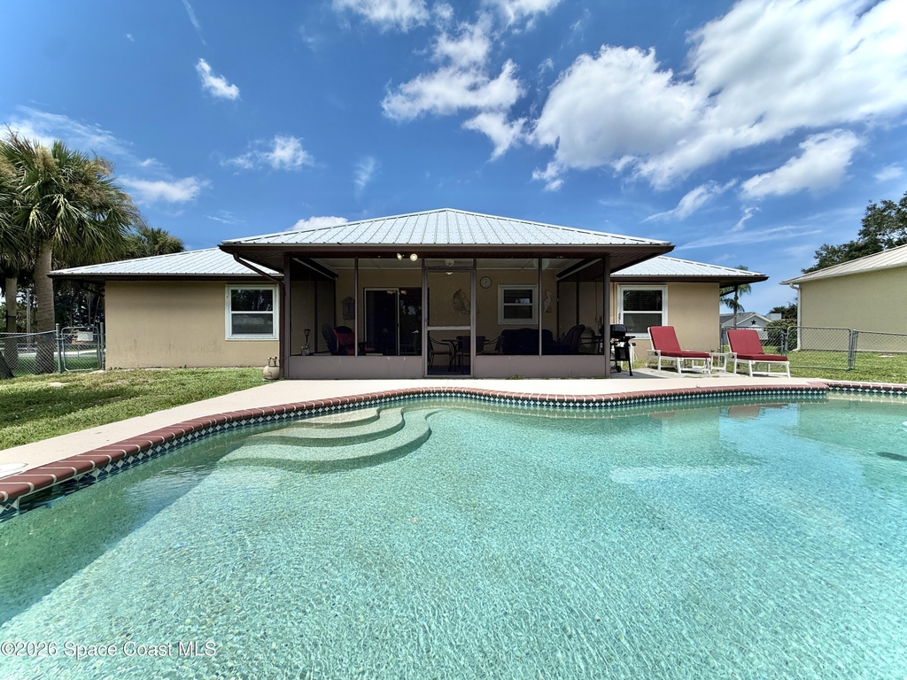 757 Beard Avenue - Photo 1