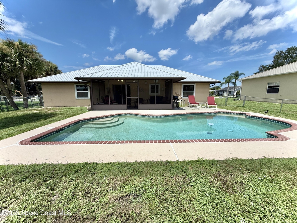 757 Beard Avenue - Photo 23