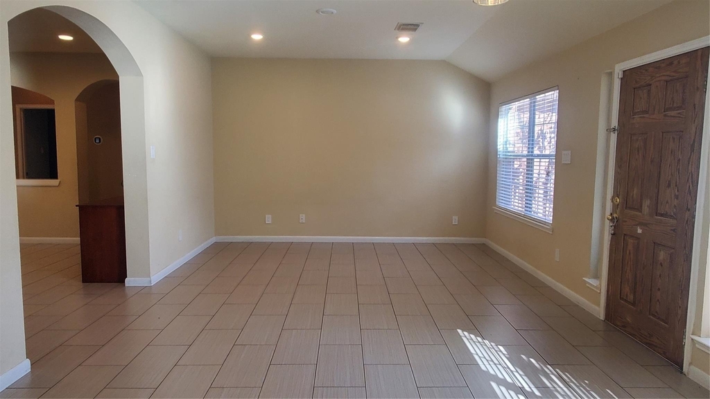 21506 Elm Hurst Lane - Photo 2