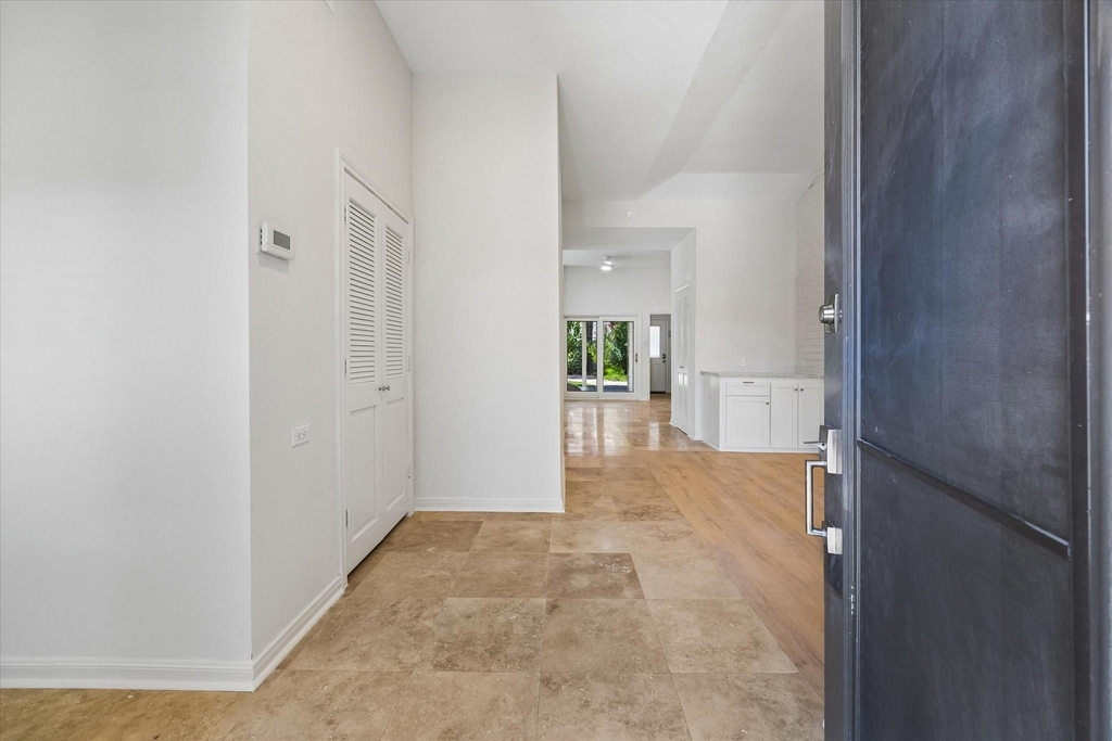 11426 Lakeside Place Dr - Photo 3