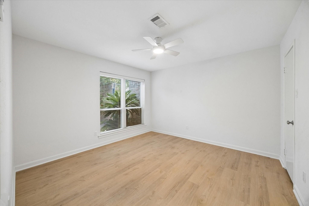 11426 Lakeside Place Dr - Photo 19