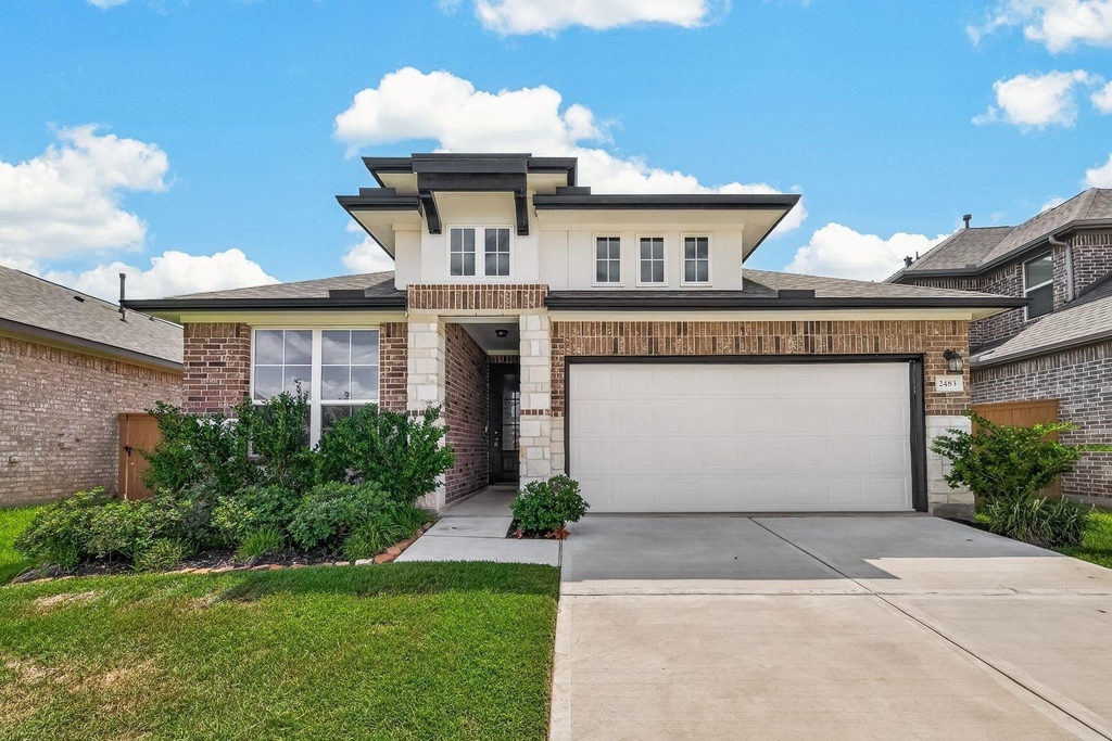 2483 Solaris Bend Dr Drive - Photo 0