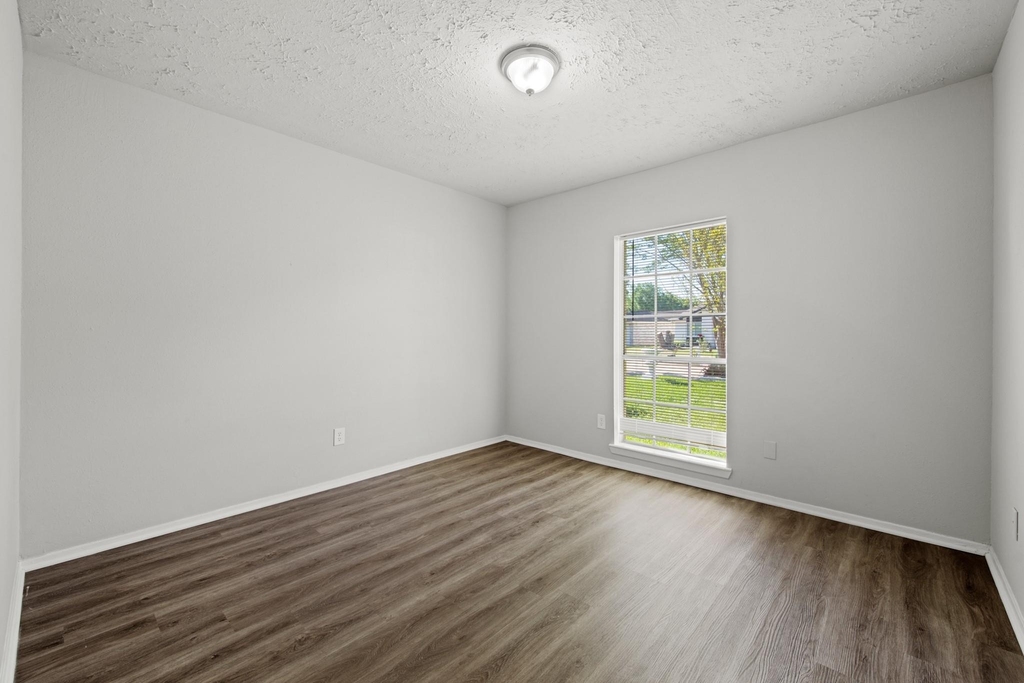 6450 Bazel Brook Drive - Photo 9