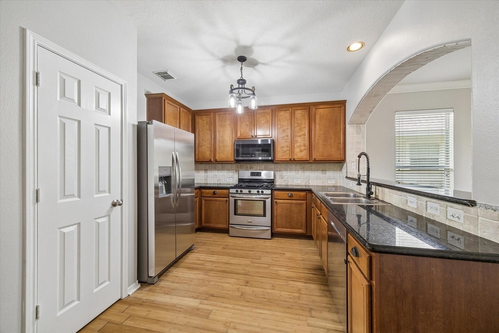 6218 Lovage Avenue - Photo 8