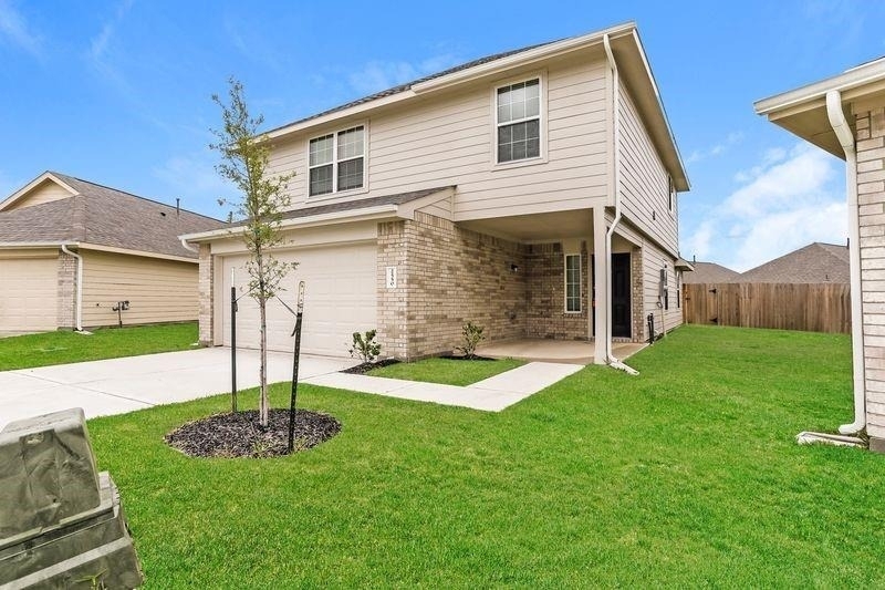 2550 Grayling Drive - Photo 0