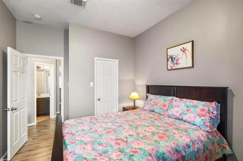 3827 Shady Breeze Drive - Photo 9