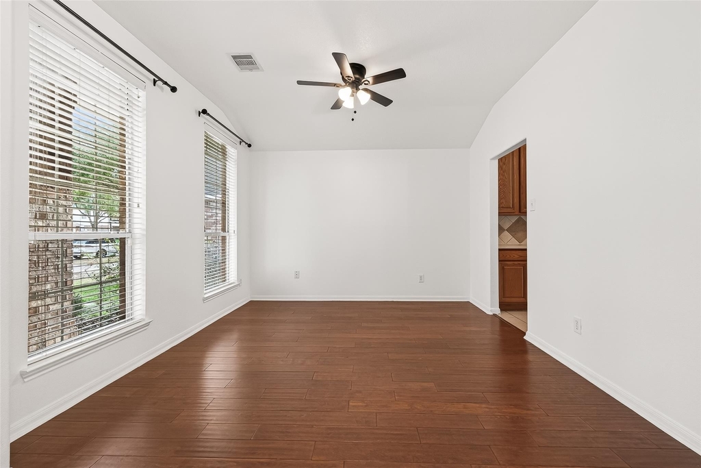 2638 Marquette Trail - Photo 6