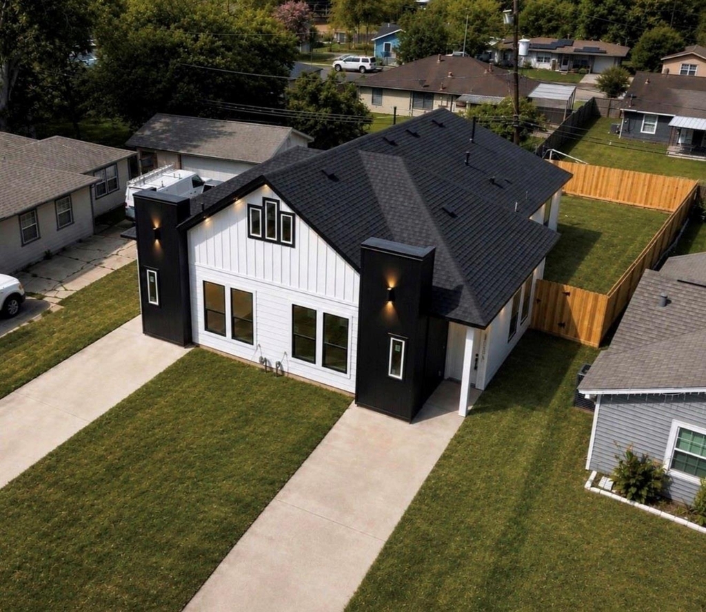 2006 Vince St - Photo 1
