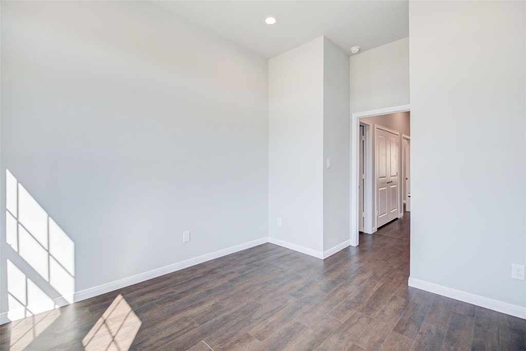 4945 Ambient Drive - Photo 9