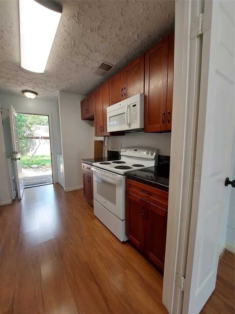 3807 Quiet Place Drive - Photo 34