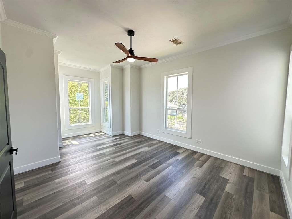 2001 29th Street - Photo 6