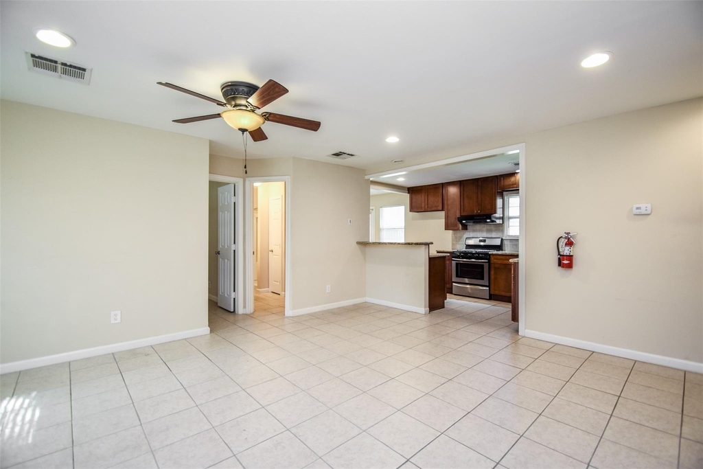 6430 Saxet Street - Photo 7