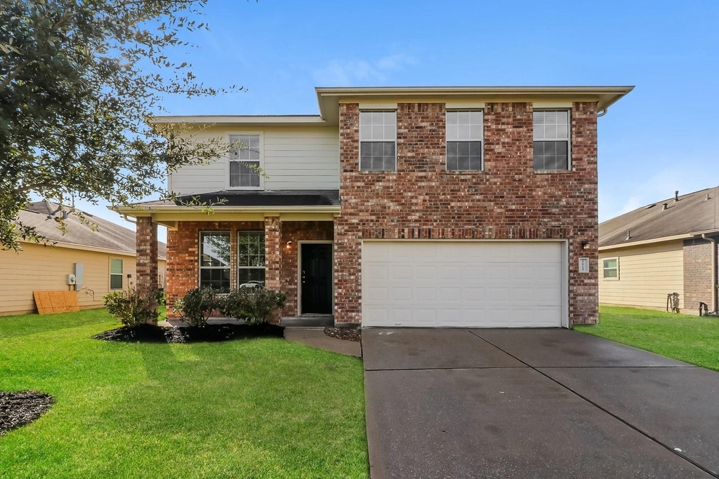 2615 Verano Drive - Photo 0