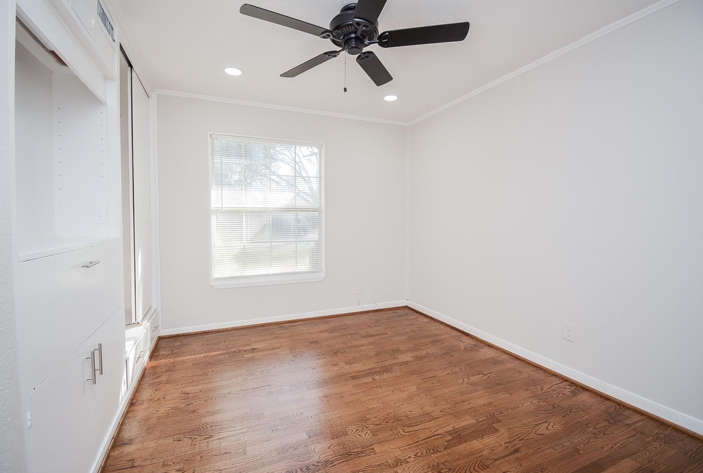 5006 Libbey Lane - Photo 14