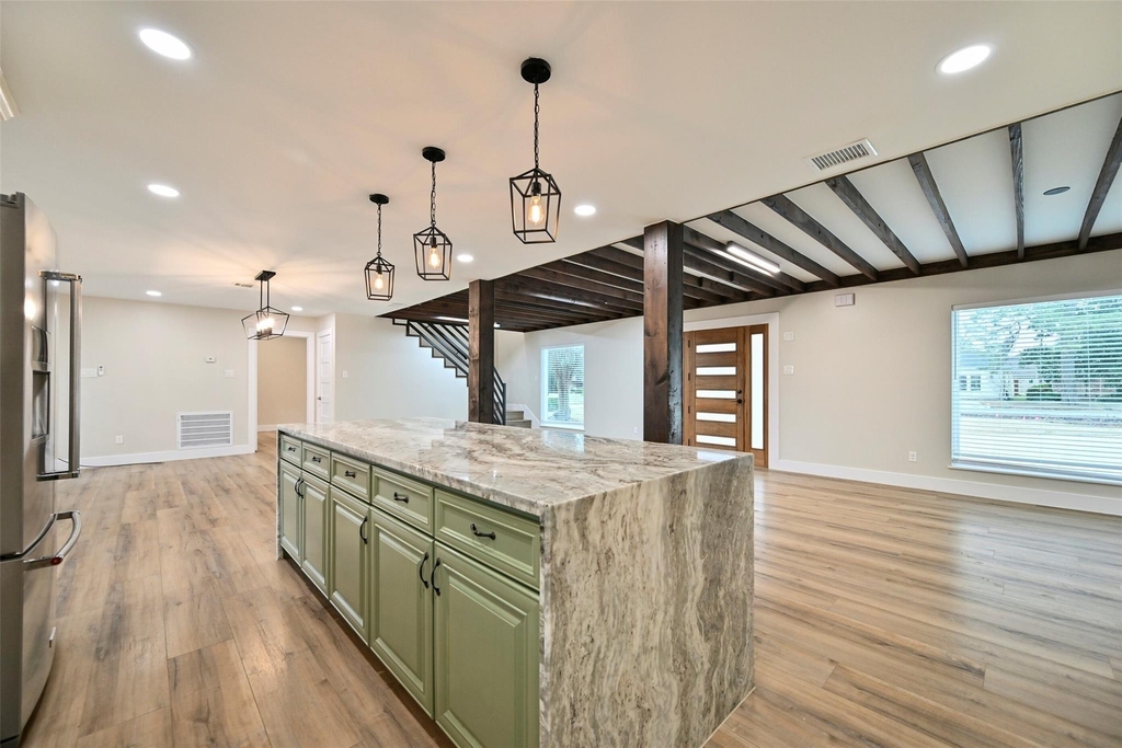 10930 White Thorn Street - Photo 4
