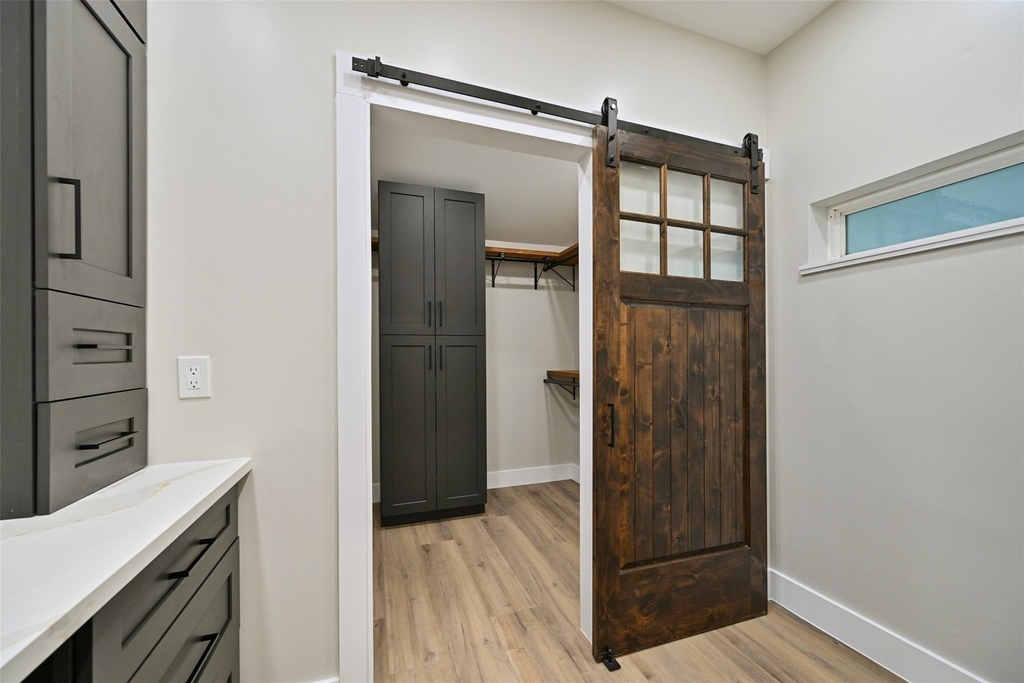 10930 White Thorn Street - Photo 19