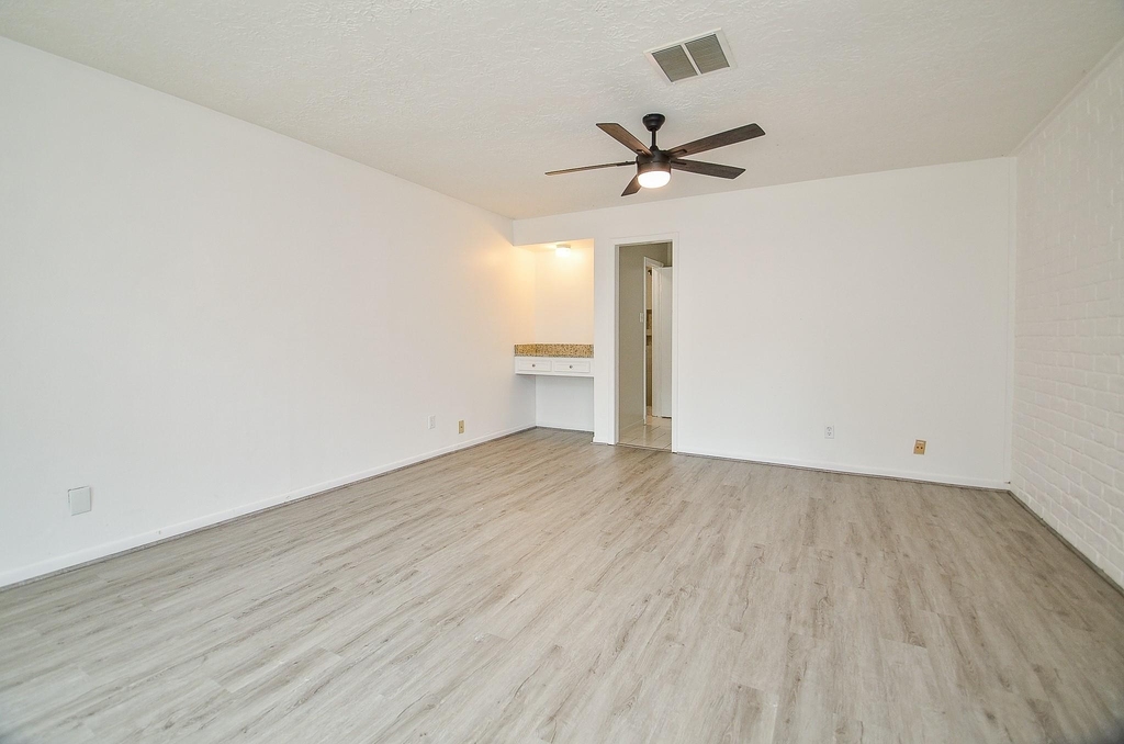 12266 Huntington Venture Drive - Photo 23