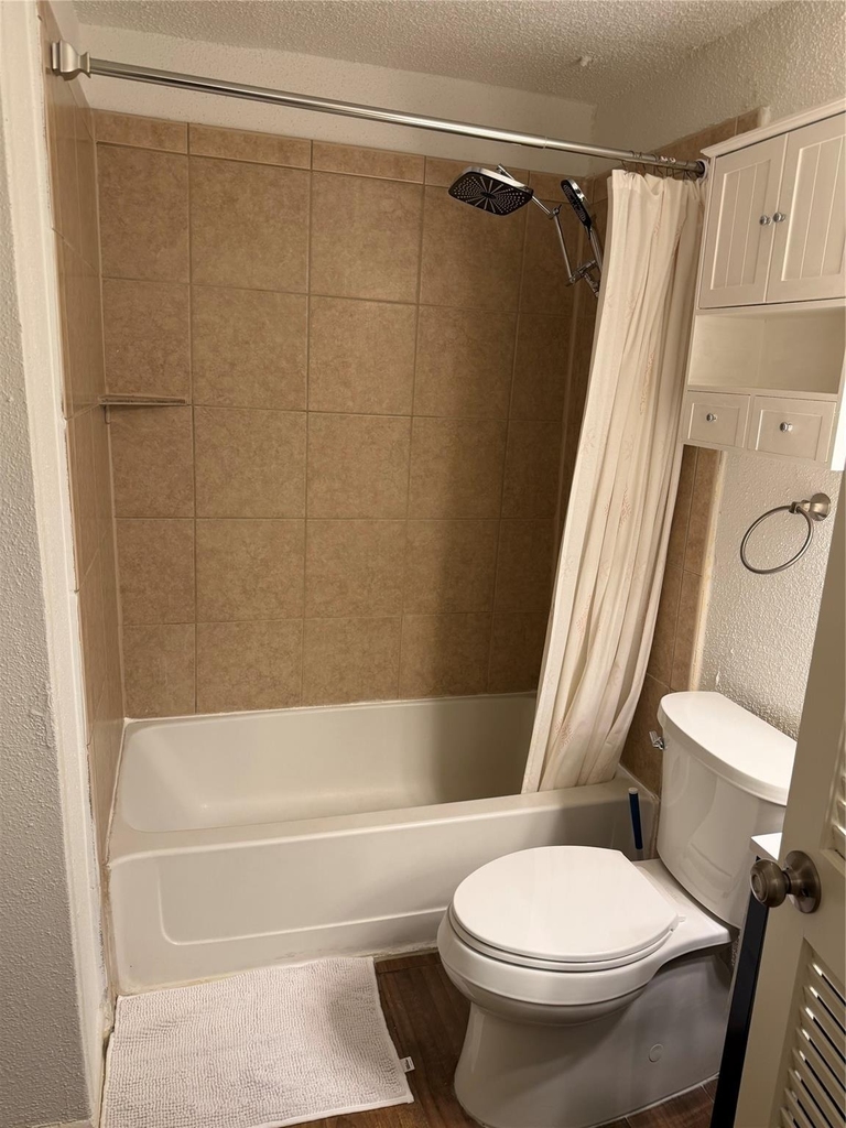 10855 Meadowglen Lane - Photo 10