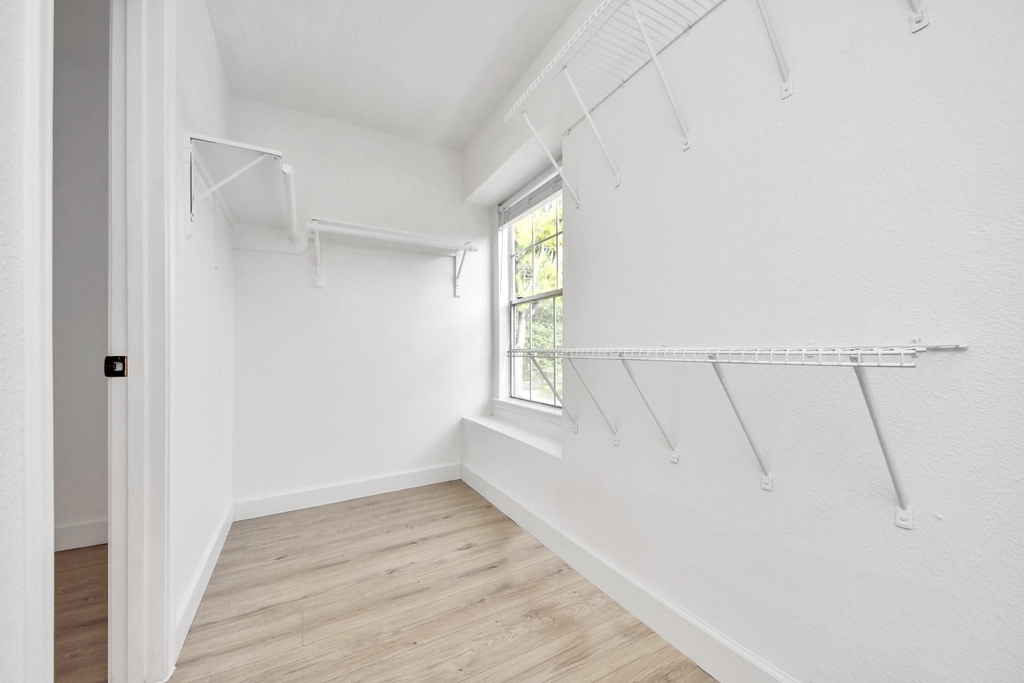 13515 Scarab Drive - Photo 21