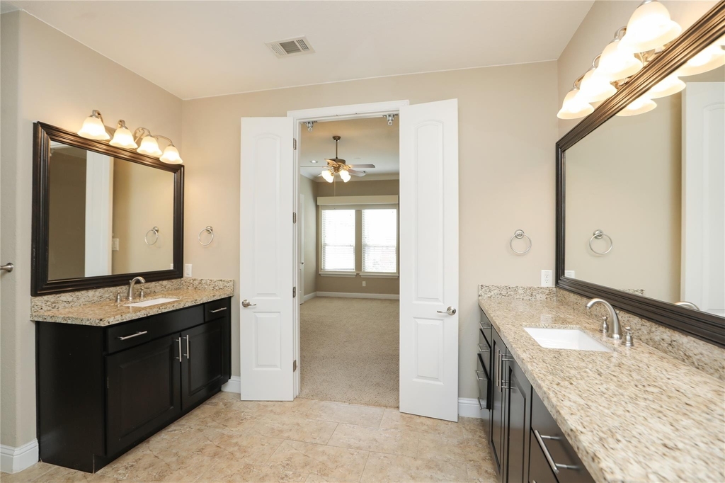 1610 Knox Street - Photo 25